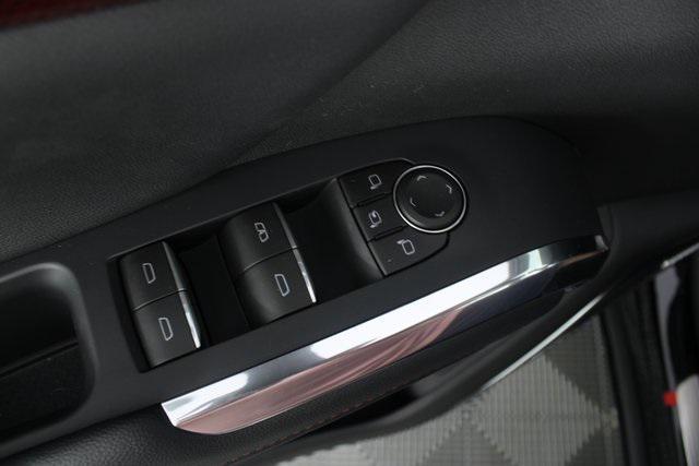 new 2026 Chevrolet Traverse car, priced at $56,499