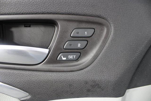 used 2016 Acura MDX car, priced at $15,996