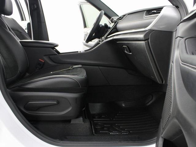 used 2023 Jeep Grand Cherokee car, priced at $31,996