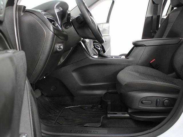 used 2023 Chevrolet Equinox car, priced at $23,996