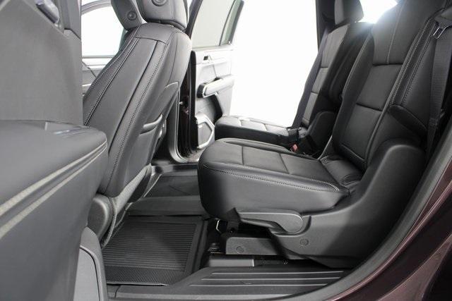 new 2025 GMC Acadia car, priced at $47,728