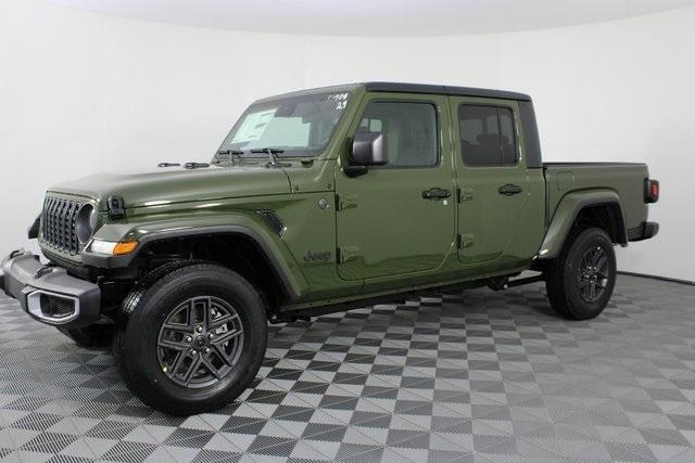 new 2024 Jeep Gladiator car, priced at $42,800