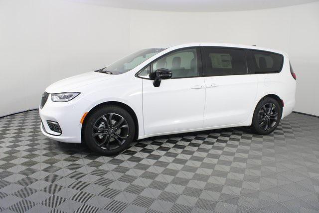new 2026 Chrysler Pacifica car, priced at $42,760