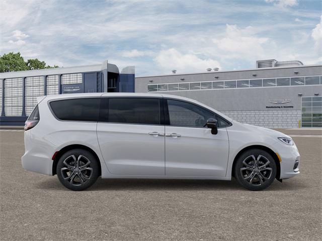 new 2026 Chrysler Pacifica car, priced at $42,760