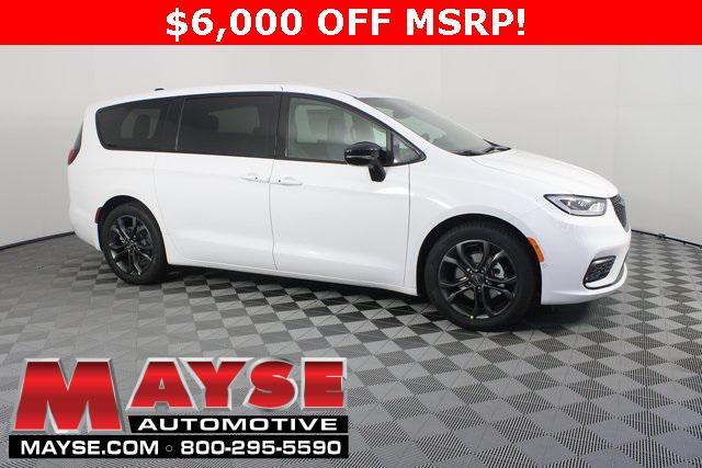 new 2026 Chrysler Pacifica car, priced at $42,760