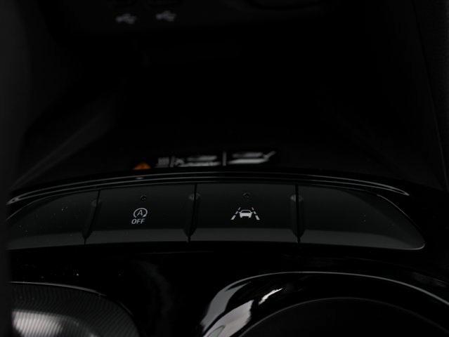new 2025 Buick Envista car, priced at $27,783