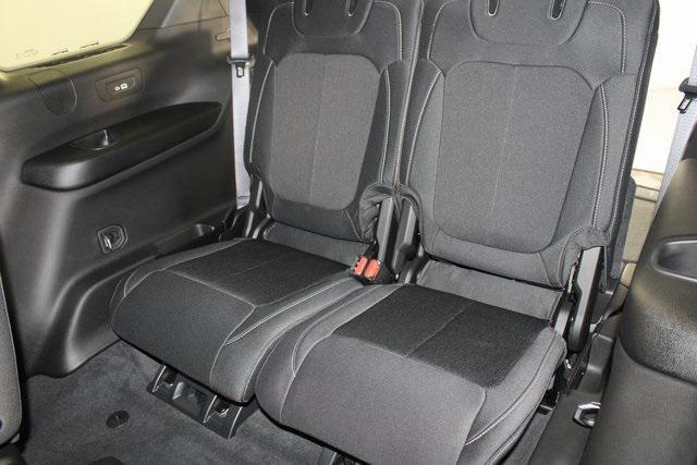 new 2025 Jeep Grand Cherokee L car, priced at $34,820