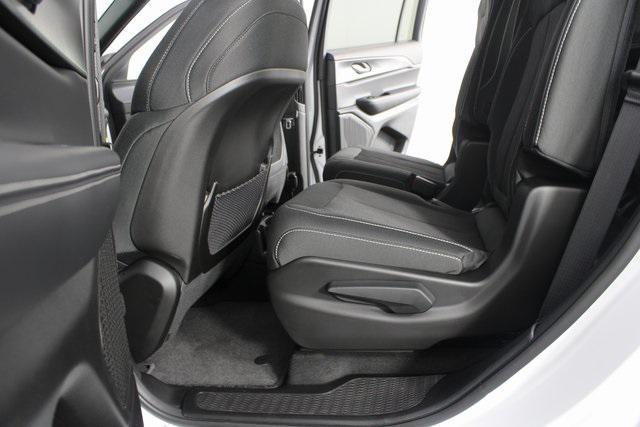 new 2025 Jeep Grand Cherokee L car, priced at $34,820