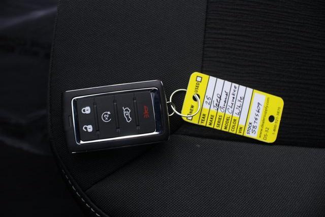 new 2025 Jeep Grand Cherokee L car, priced at $34,820