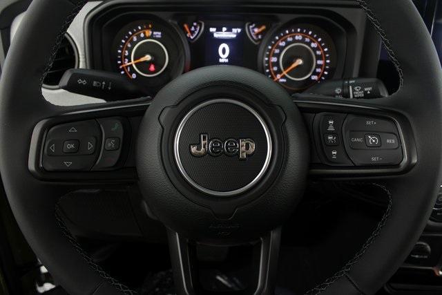 new 2025 Jeep Gladiator car, priced at $41,055