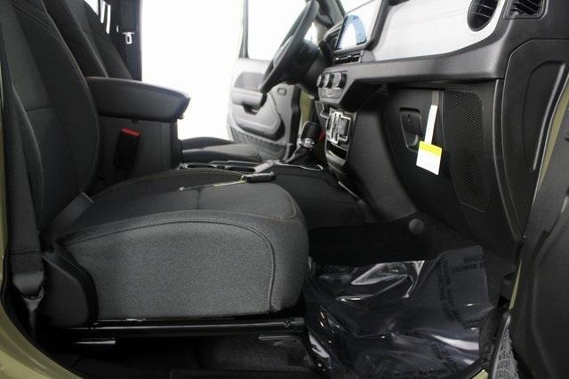 new 2025 Jeep Gladiator car, priced at $41,055