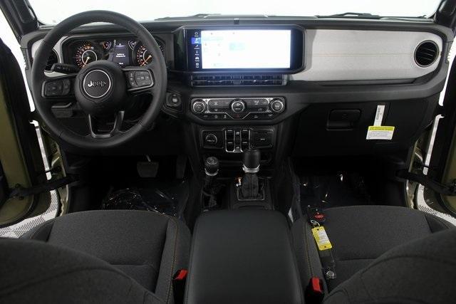 new 2025 Jeep Gladiator car, priced at $41,055