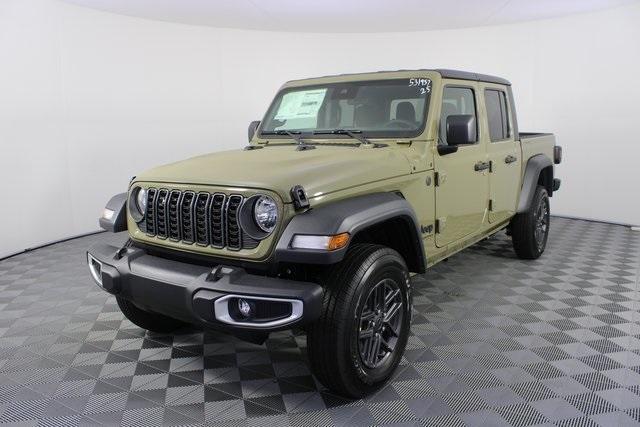 new 2025 Jeep Gladiator car, priced at $41,055