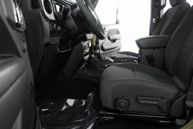 new 2025 Jeep Gladiator car, priced at $41,055