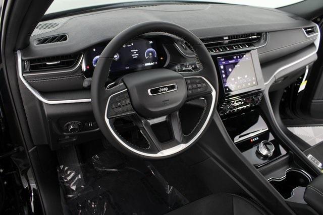 new 2025 Jeep Grand Cherokee L car, priced at $40,530