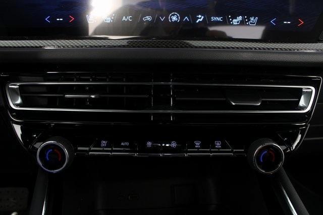 new 2025 Chevrolet Traverse car, priced at $54,915