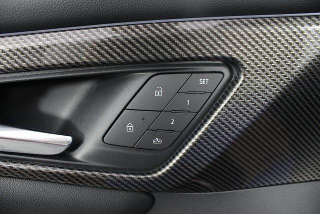 new 2025 Chevrolet Traverse car, priced at $54,915