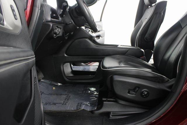 used 2021 Chrysler Pacifica car, priced at $27,996