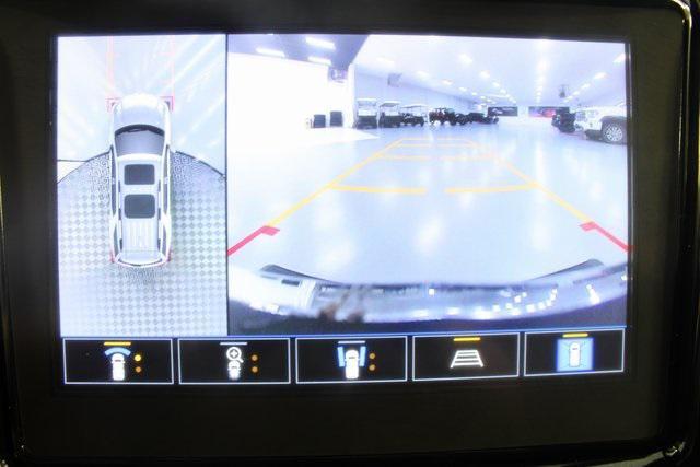 used 2023 Chevrolet Traverse car, priced at $32,996