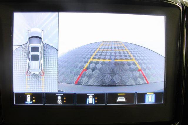 used 2023 Chevrolet Traverse car, priced at $32,996