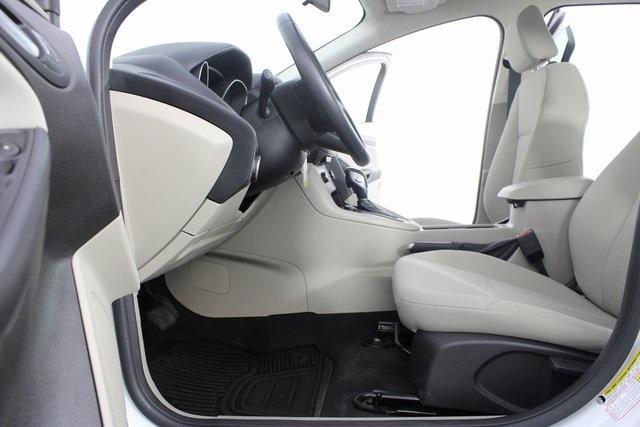 used 2015 Ford Focus car, priced at $13,996