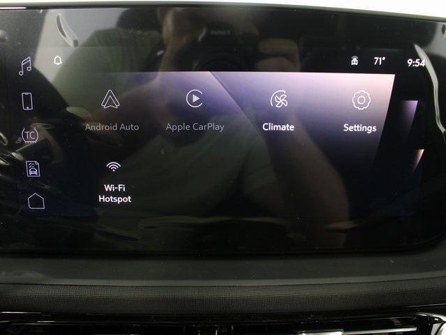 new 2025 Buick Envista car, priced at $27,241
