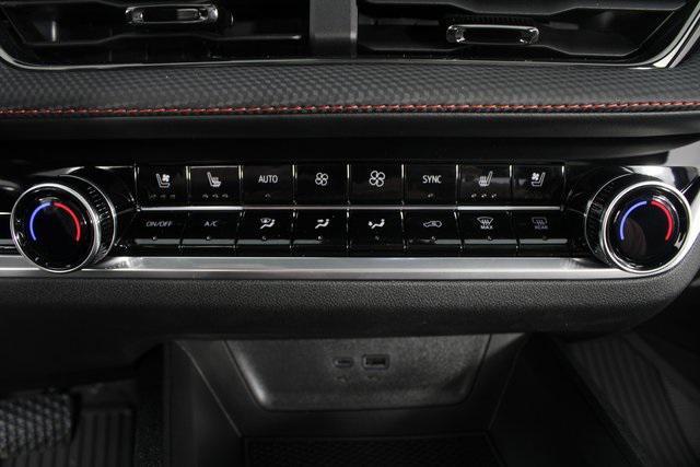 new 2026 Chevrolet Equinox car, priced at $33,105