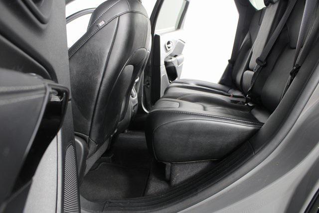 used 2023 Jeep Cherokee car, priced at $24,990