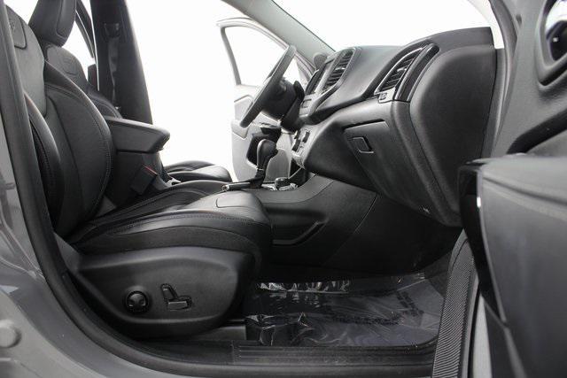 used 2023 Jeep Cherokee car, priced at $24,990