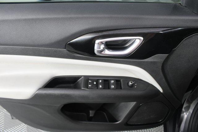 used 2022 Jeep Compass car, priced at $20,996