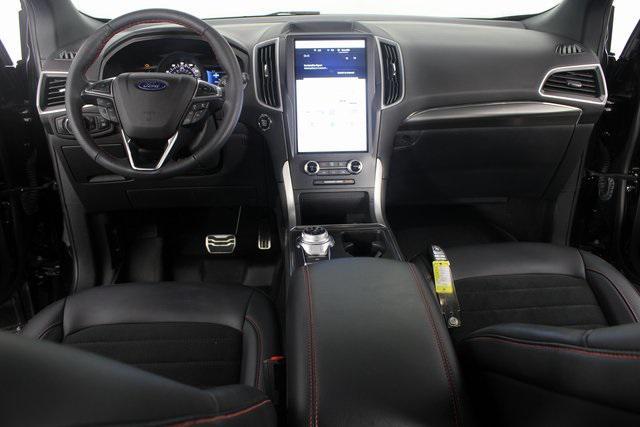 used 2024 Ford Edge car, priced at $32,996