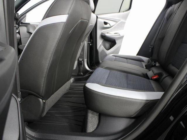 new 2025 Buick Envista car, priced at $26,656