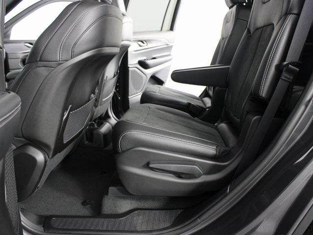 new 2025 Jeep Grand Cherokee L car, priced at $40,730