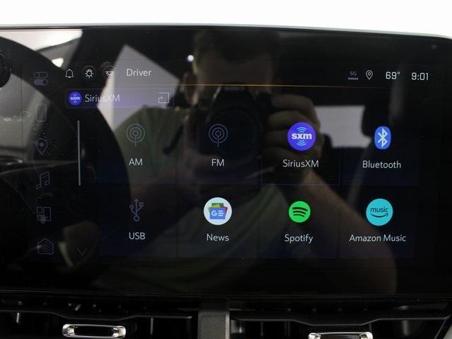 new 2025 Chevrolet Equinox car, priced at $31,720