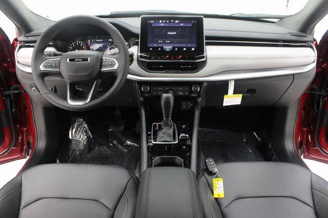 new 2025 Jeep Compass car, priced at $28,085