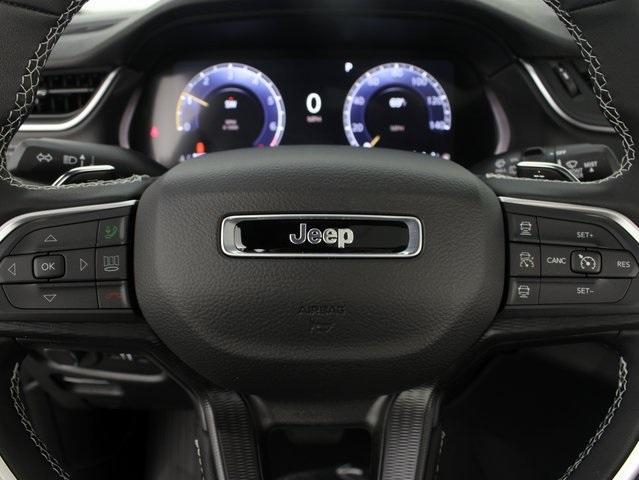 new 2025 Jeep Grand Cherokee car, priced at $36,170