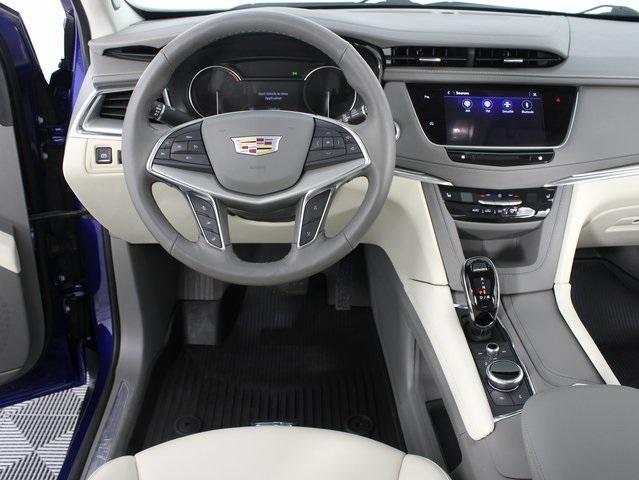 used 2023 Cadillac XT5 car, priced at $38,996