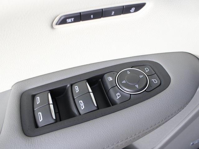used 2023 Cadillac XT5 car, priced at $38,996