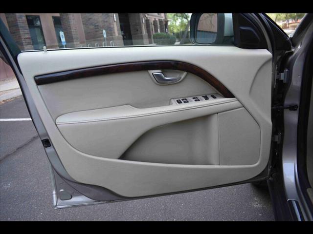 used 2013 Volvo XC70 car, priced at $12,450
