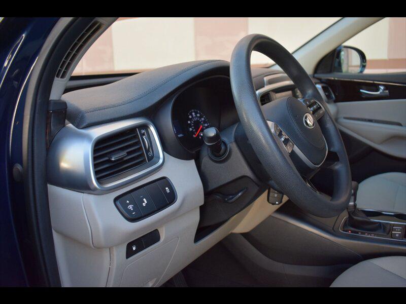 used 2019 Kia Sorento car, priced at $12,950