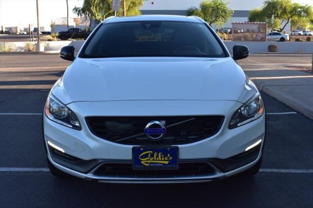 used 2015 Volvo V60 Cross Country car, priced at $21,450