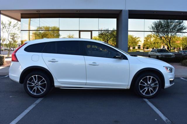 used 2015 Volvo V60 Cross Country car, priced at $19,950