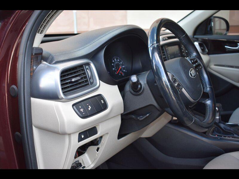 used 2019 Kia Sorento car, priced at $13,950