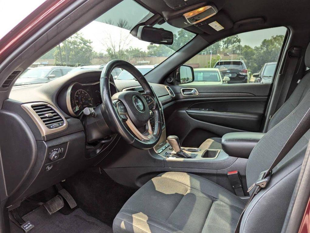 used 2016 Jeep Grand Cherokee car, priced at $10,495
