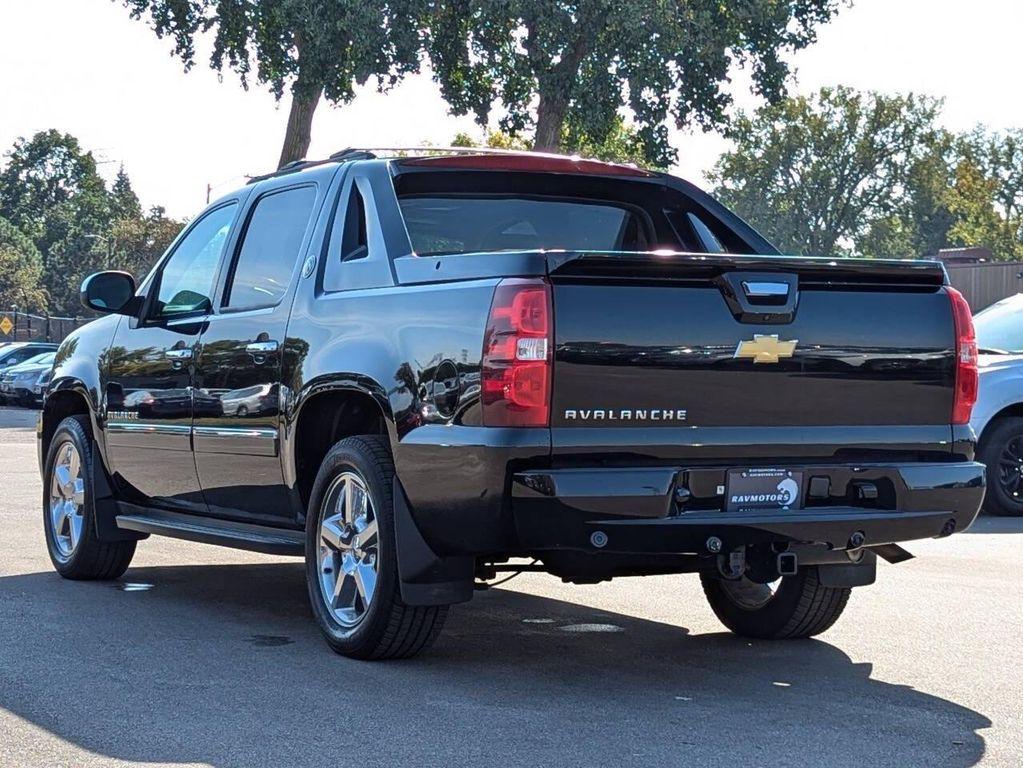 used 2013 Chevrolet Avalanche car, priced at $18,975