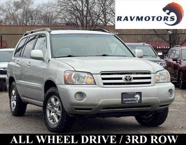 used 2005 Toyota Highlander car, priced at $7,492