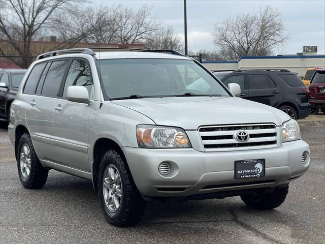 used 2005 Toyota Highlander car, priced at $7,492