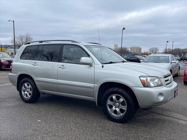 used 2005 Toyota Highlander car, priced at $7,492