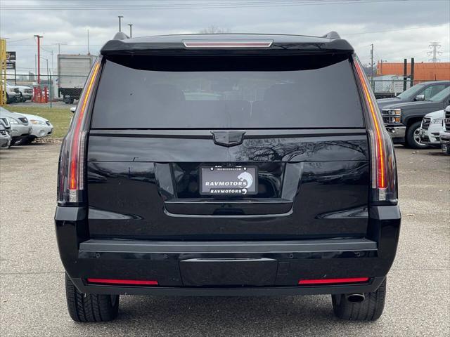 used 2020 Cadillac Escalade ESV car, priced at $34,972