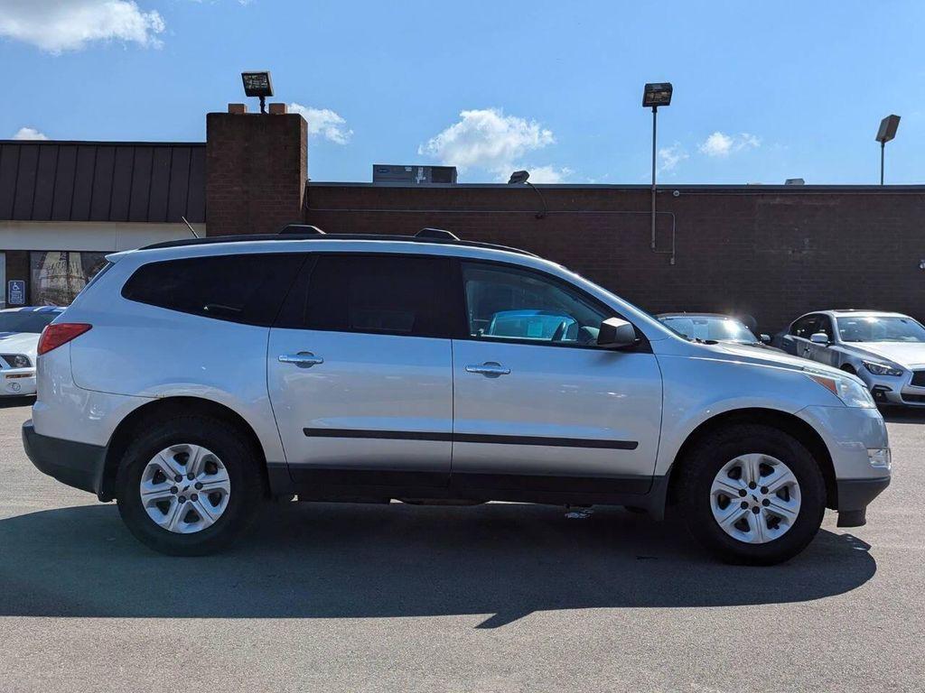 used 2012 Chevrolet Traverse car, priced at $4,995